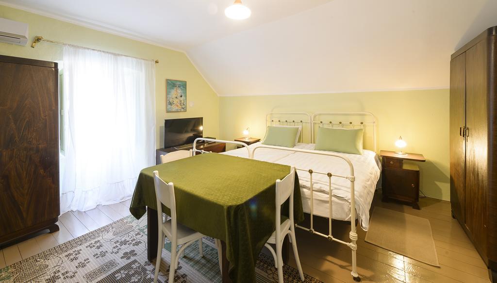 Hotel La Vecchia Casa Cetinje Esterno foto
